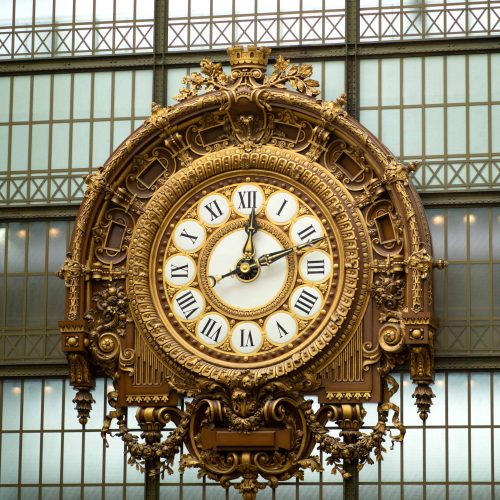 museum-orsay-museum-big-clock-paris-france-min